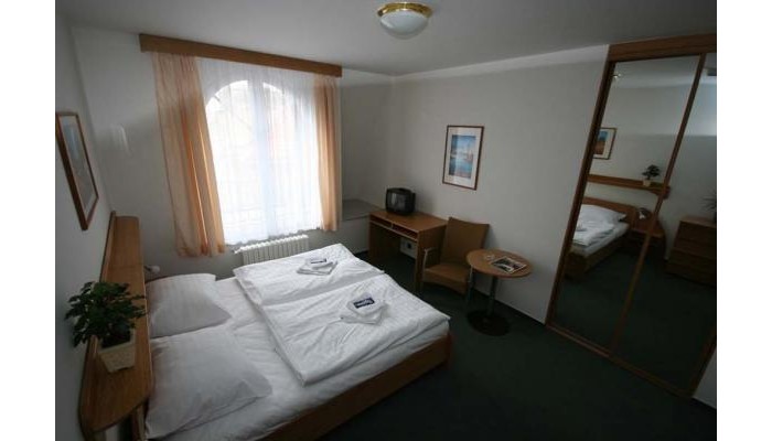 Hotel Otar poza 3
