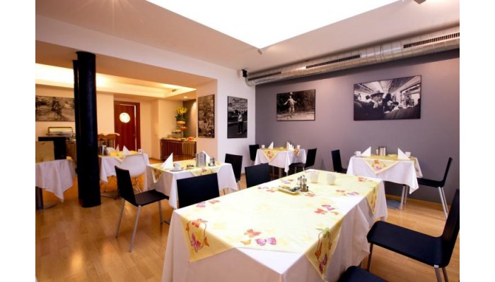 Art Hotel Praha poza 11