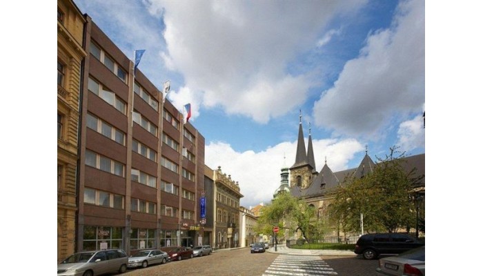 Best Western Hotel Bila Labut poza 8