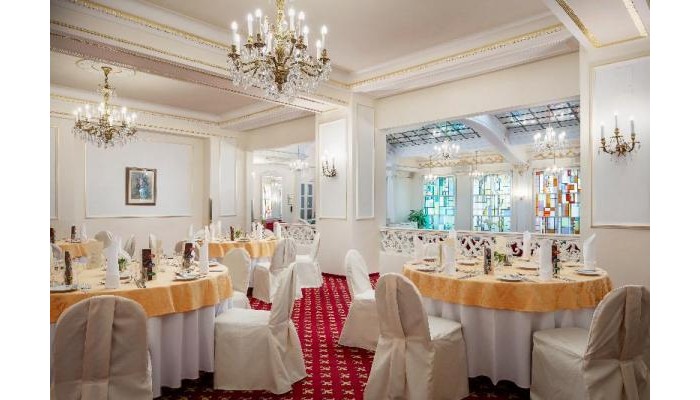 Hotel Ambassador Zlata Husa poza 1