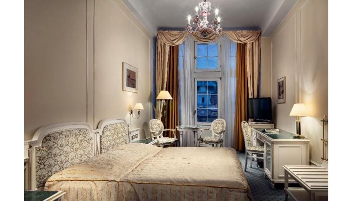 Hotel Ambassador Zlata Husa poza 7