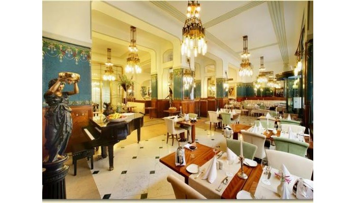 Hotel Paris poza 1