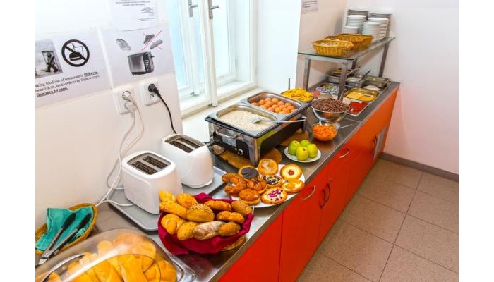 Hotel Prague Season poza 2