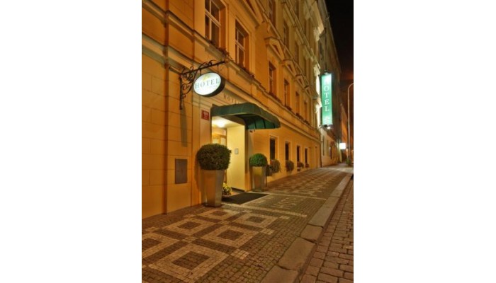 Three Crowns Hotel poza 1