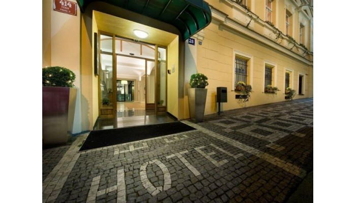 Three Crowns Hotel poza 0