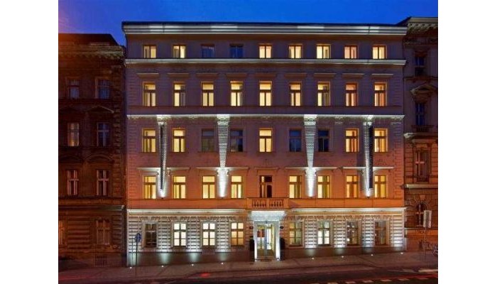 Red And Blue Design Hotel poza 5