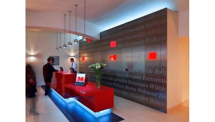 Red And Blue Design Hotel poza 6